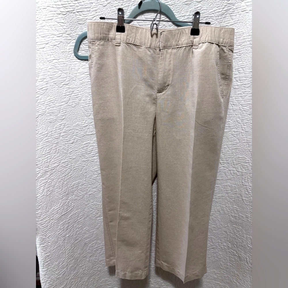 Liz Claiborne women’s linen and cotton cropped pants